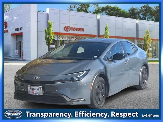 2024 Toyota Prius LE
