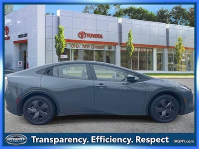 2024 Toyota Prius LE