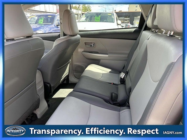 2017 Toyota Prius v Four