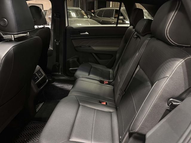 2023 Volkswagen Atlas Cross Sport 3.6L V6 SEL R-Line