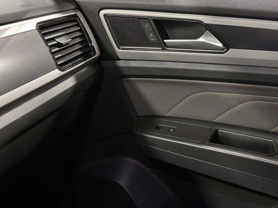 2023 Volkswagen Atlas Cross Sport 3.6L V6 SEL R-Line