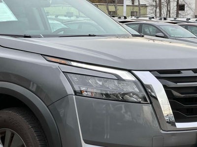 2024 Nissan Pathfinder S