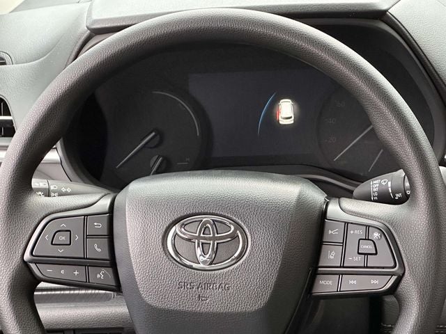 2026 Toyota Sienna Mobility LE 8 Passenger