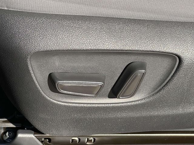 2026 Toyota Sienna LE 8 Passenger