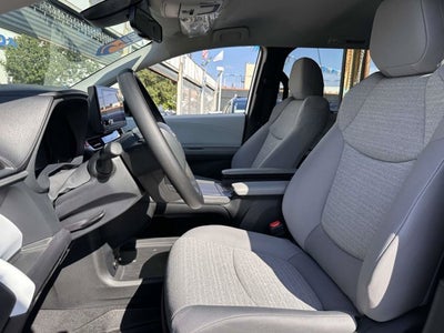 2026 Toyota Sienna LE 8 Passenger