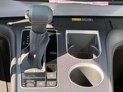 2026 Toyota Sienna LE 8 Passenger