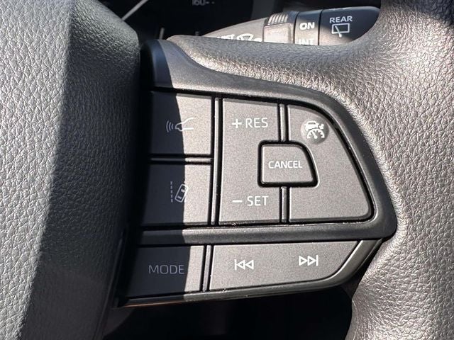 2026 Toyota Sienna LE 8 Passenger
