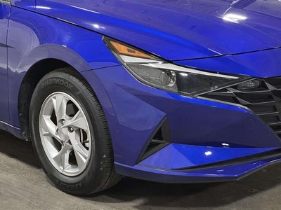 2023 Hyundai Elantra SE