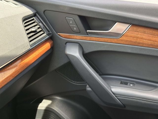 2021 Audi Q5 45 Premium Plus quattro